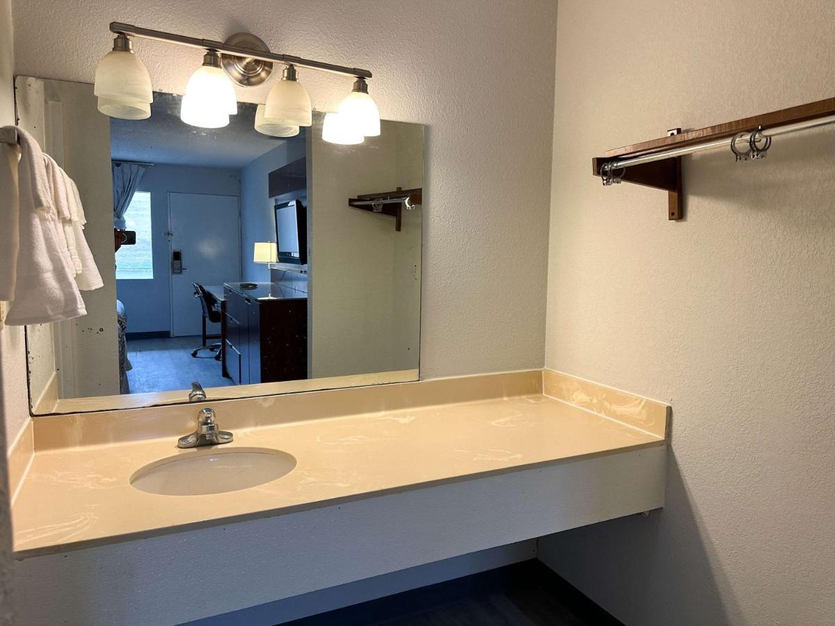 Motel 6 Forrest City Ar מראה חיצוני תמונה