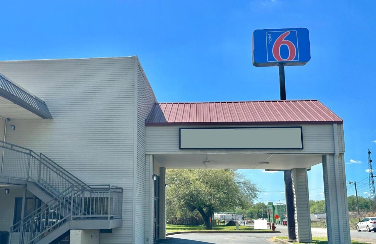 Motel 6 Forrest City Ar מראה חיצוני תמונה